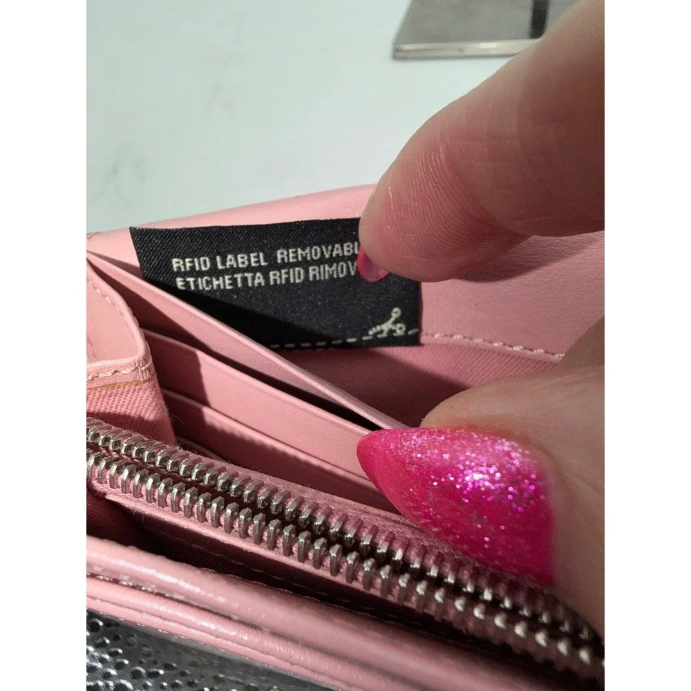 Fendi Vitello Century Hypnoteyed Pink Zippy Continental Wallet in Bubblegum - Picture 13 of 16